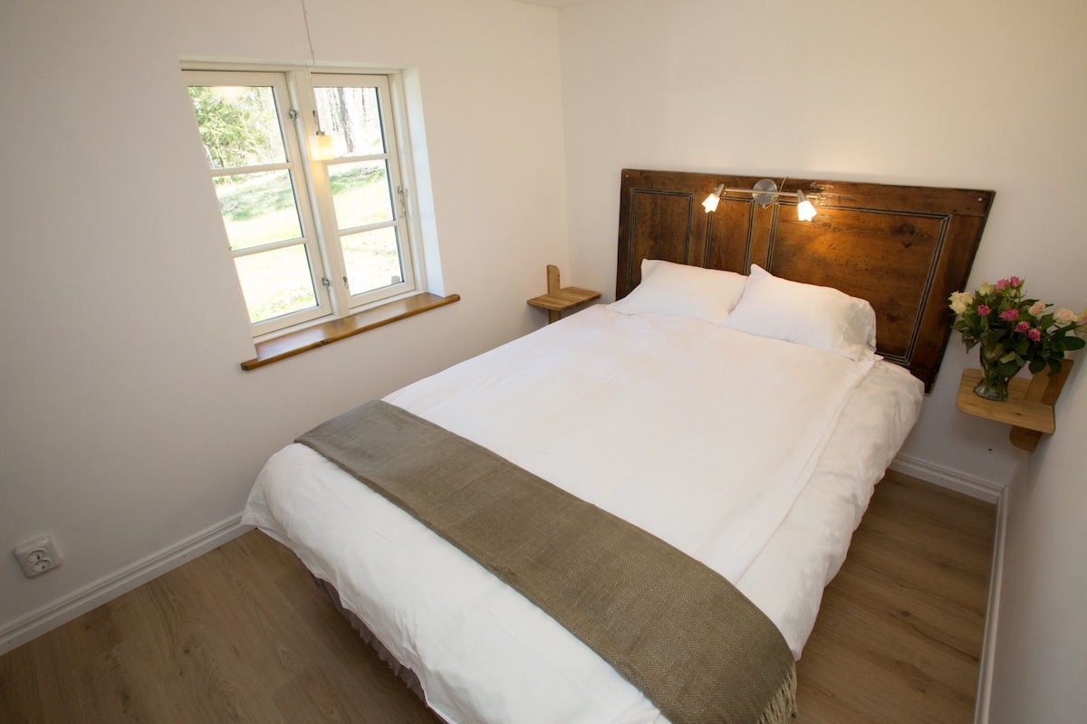 楼下的双人卧室