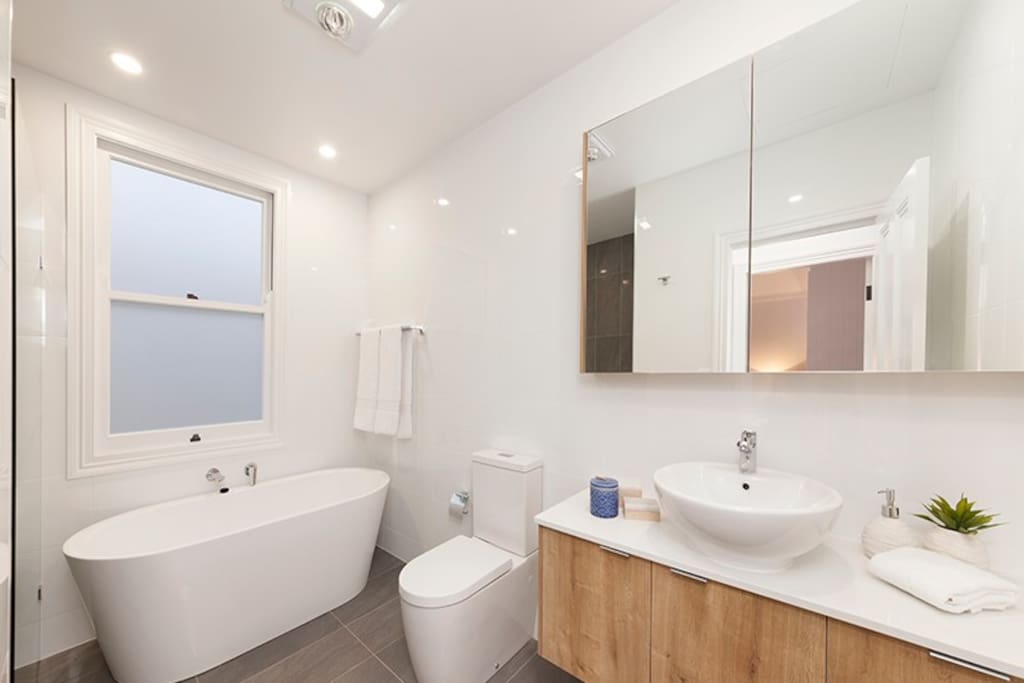 Main Bathroom
