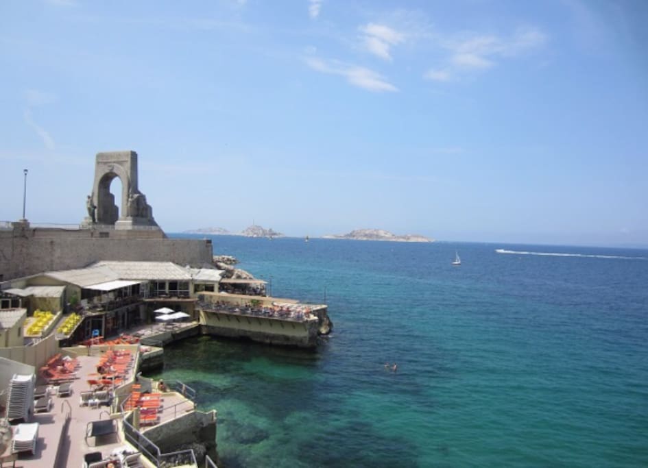 Plage des catalans a 1 min à pied de l'appartement, petit port du vallon des Auffes à 2 minutes