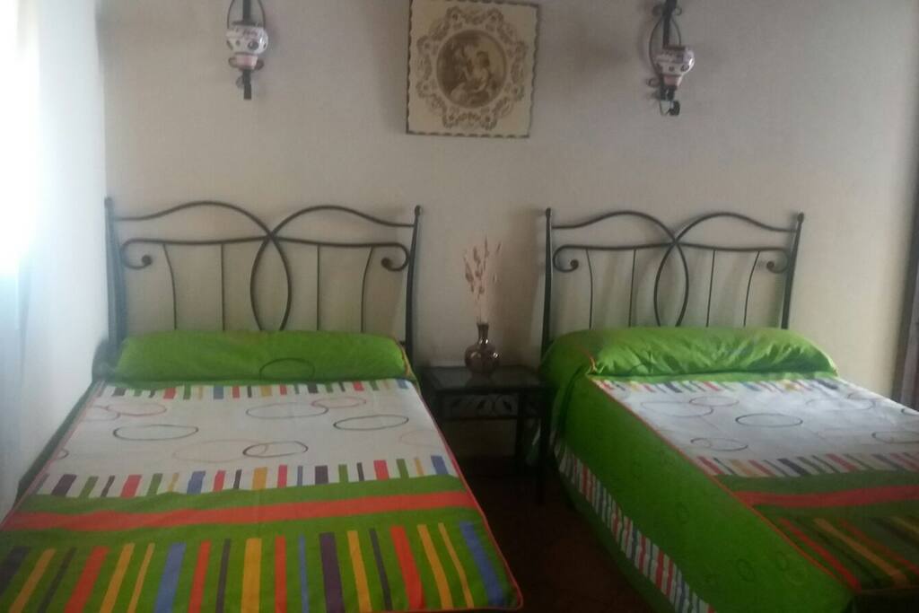 Dormitorio camas 105 cmt