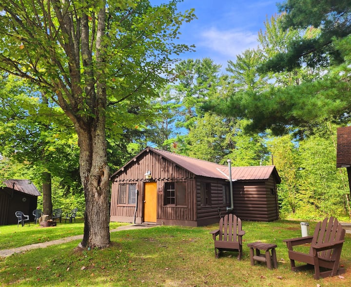 Hiawatha NF log cabin, outdoor adventure. The Pine Cabins for Rent in
