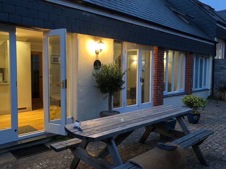 12 Best PetFriendly Holiday Cottages In Padstow, England Updated