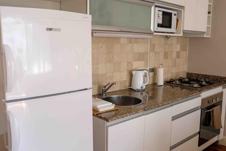 Monoambiente con balcón y pileta en Palermo