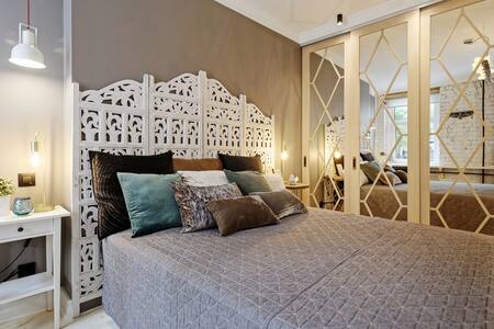 Riga Silent Center Boutique apt + Parking Free