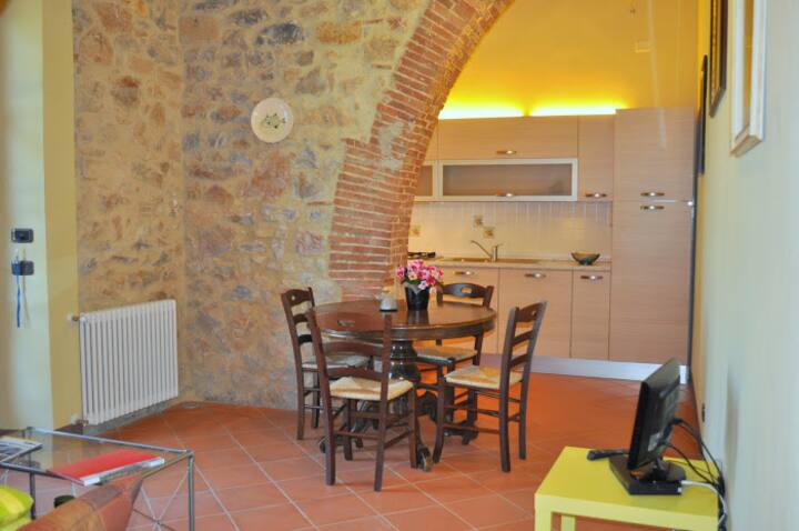 Apartment In Vineyards, Pool & Sea - Follonica