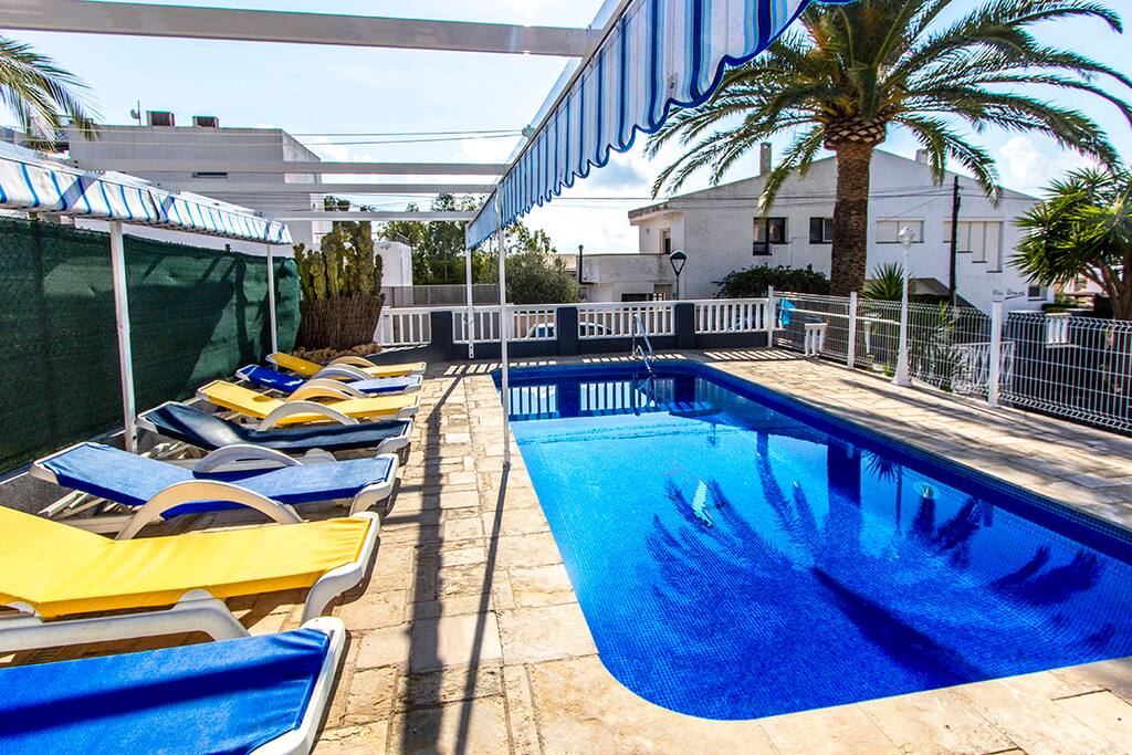 Private pool