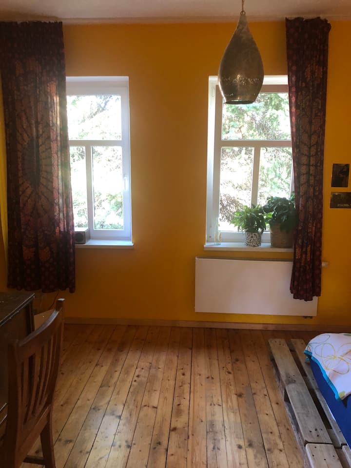 საძინებელი 1