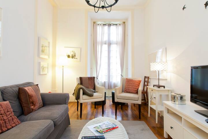 Family apartement in the city center! gallery image 2