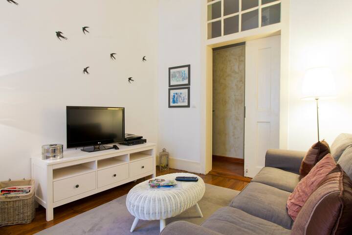 Family apartement in the city center! gallery image 3