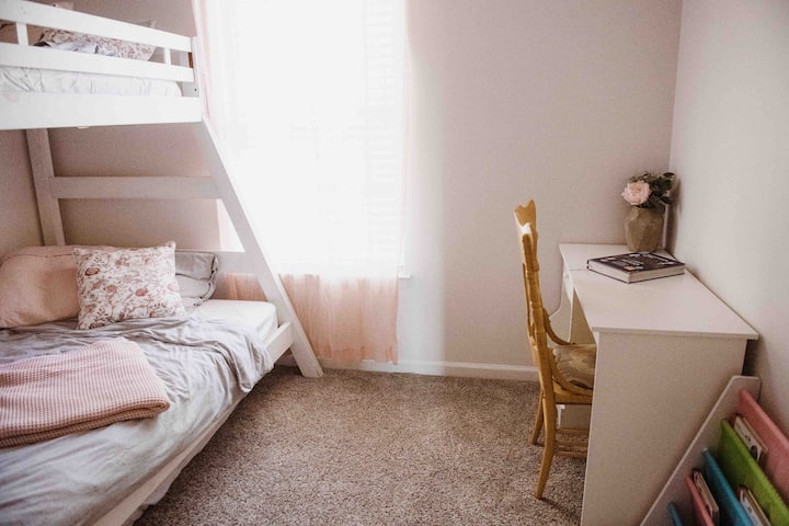 Dormitorio de arriba 2
literas 