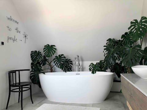 Your cosy getaway halfway between lake and forest