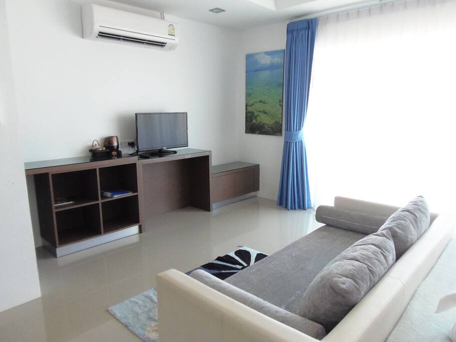 TV / Air Conditioner