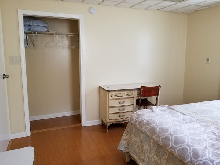 Furnished Student Apartment 1 Apartments for Rent in Central Square