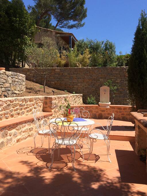 Votre terrasse Sud Est, PRIVATIVE.
