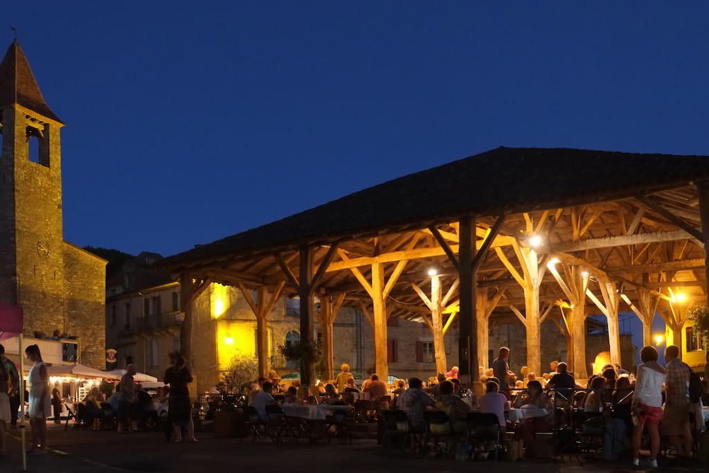 Halle, Place d'Armes