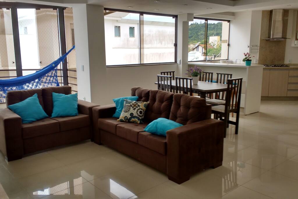 Sala de estar e jantar