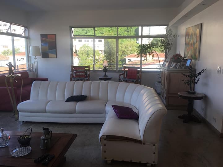 ห้องกว้าง