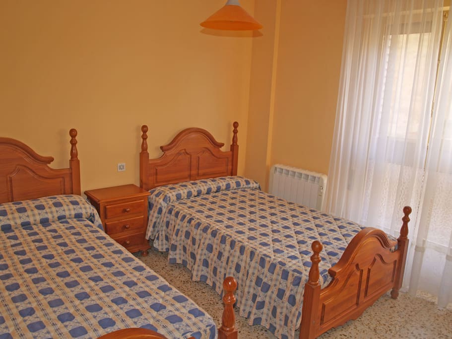 Dormitorio 2 - Bedroom 2