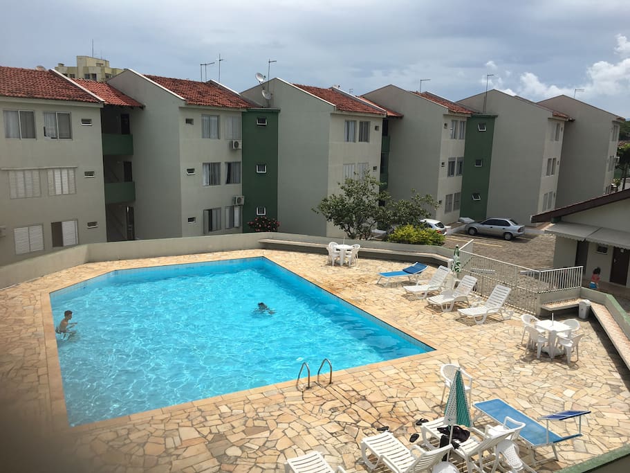 Piscina do condomínio