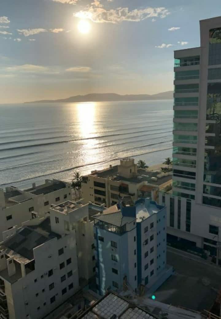 Lindo Apartamento A 50 M Da Praia Com 4 Quartos!! - Itapema