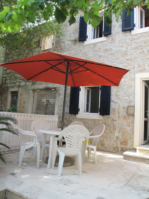 small veranda. opportunity to have breakfast a meal or just to relay.