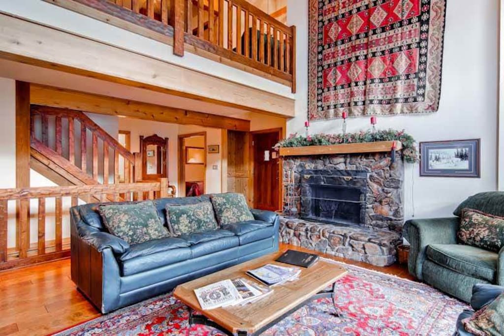 Couch, Furniture, Fireplace, Hearth, Indoors