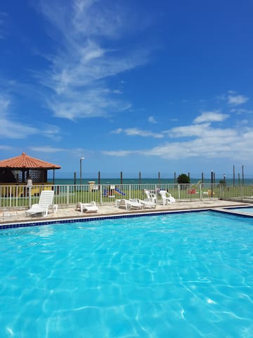 Entire home with 2 bedrooms in Rio Das Ostras - Conforto com Ar-condicionado, Wi-Fi e Garagem