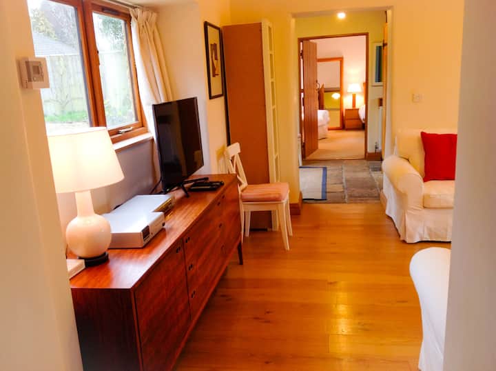 Whitley Coach House起居室整体