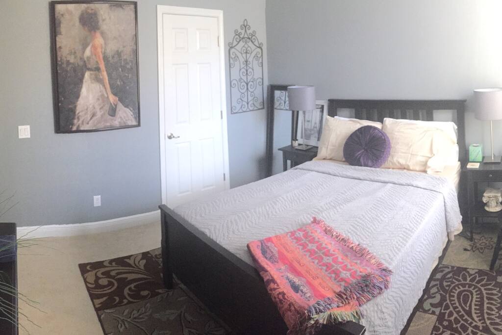 2nd Bedroom featuring Full bed available when booking 3 or more persons.
