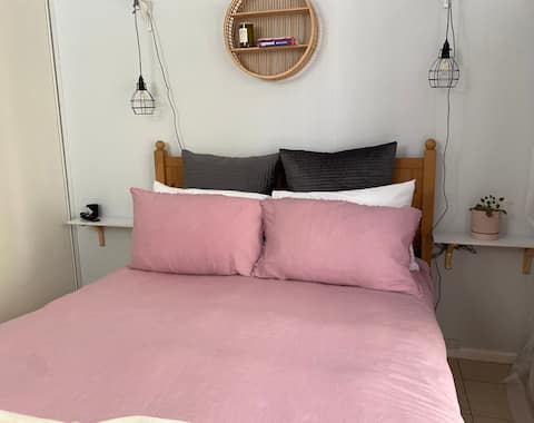 Mulberry Beach Cottage