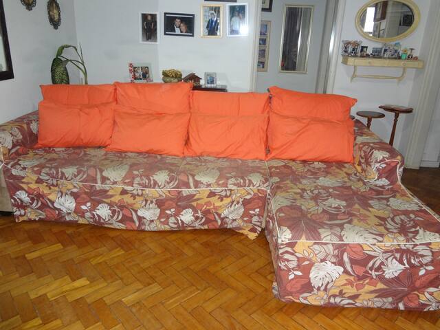 RJ Tijuca Metrô Saens Pena p/ 8 pessoas gallery image 4