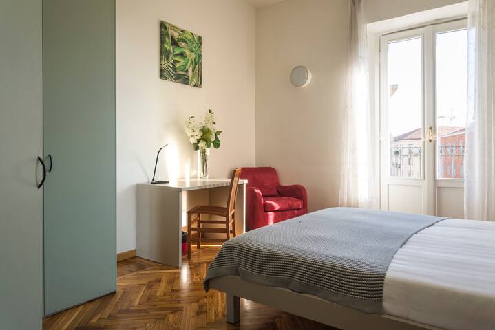 Sweet Home San Lorenzo, 2 BDR, 2 BTH, city center