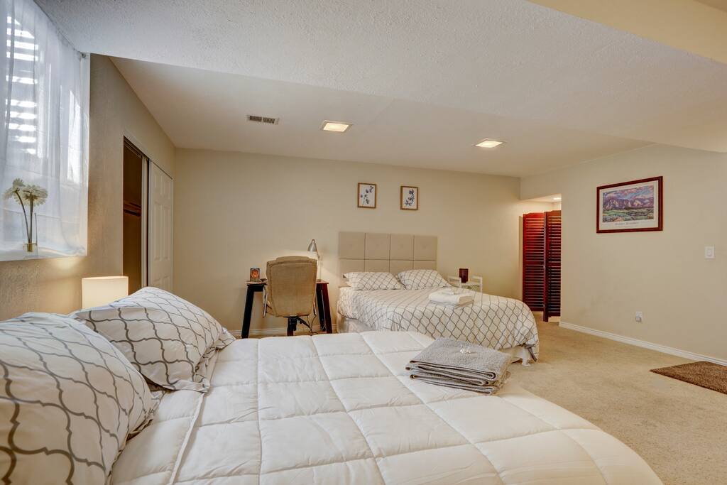 A queen- and a full-size bed