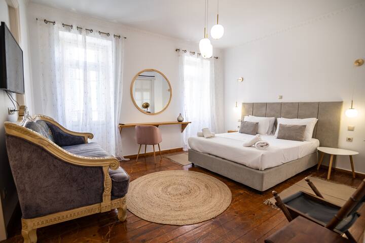 Villa 250m with Acropolis view, terrace & parking gallery image 4