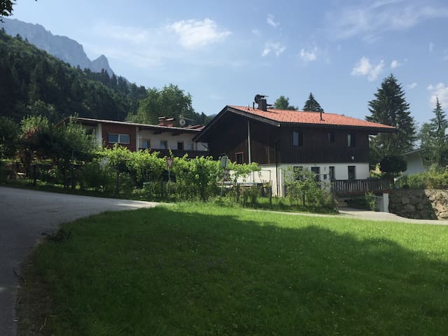 Airbnb Niederndorf Vacation Rentals Places To Stay Tyrol