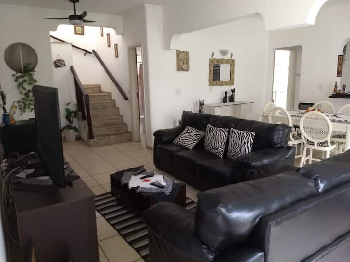 #2 Casa Completa, A 100 Metros Da Praia Da Enseada - Guarujá