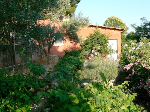 Studio au jardin