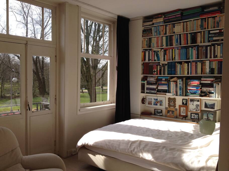 The master bedroom; the bed is queen size (160x200cm)