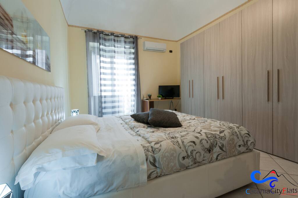 Spaziosa e comoda camera da letto