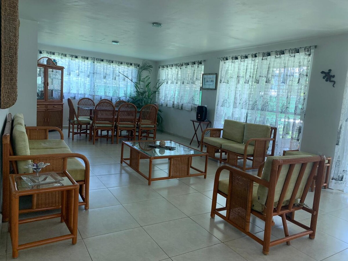 Top performing Airbnb: Beautiful House with Pool, Fracc. Amates, Oaxtepec Mor. in Oaxtepec