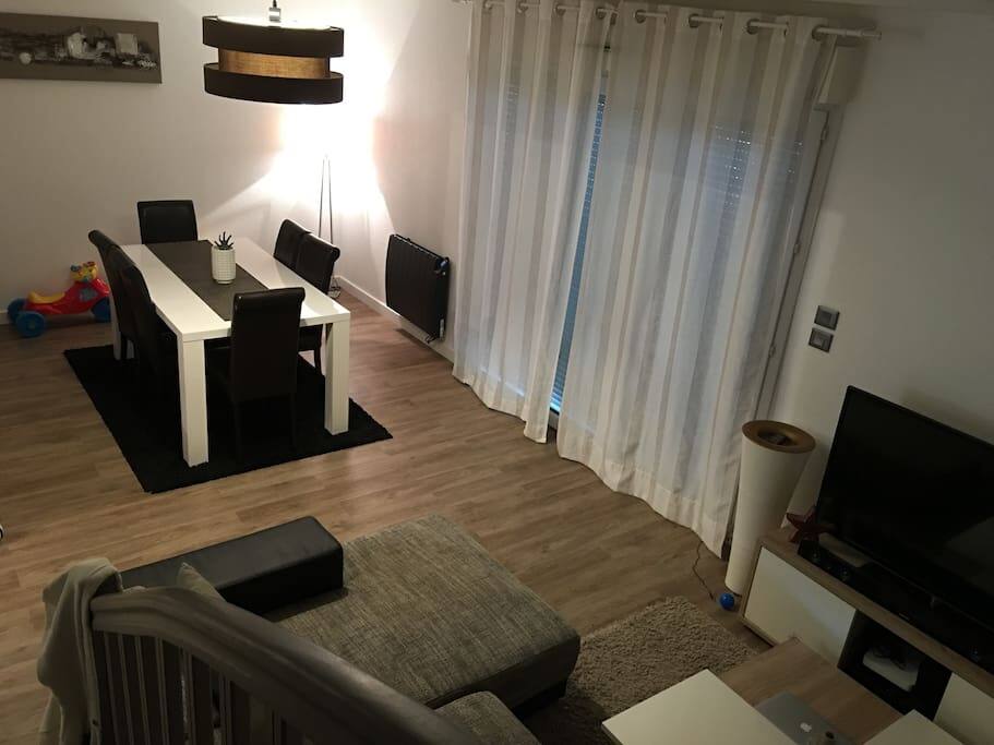 Grand salon/salle à manger