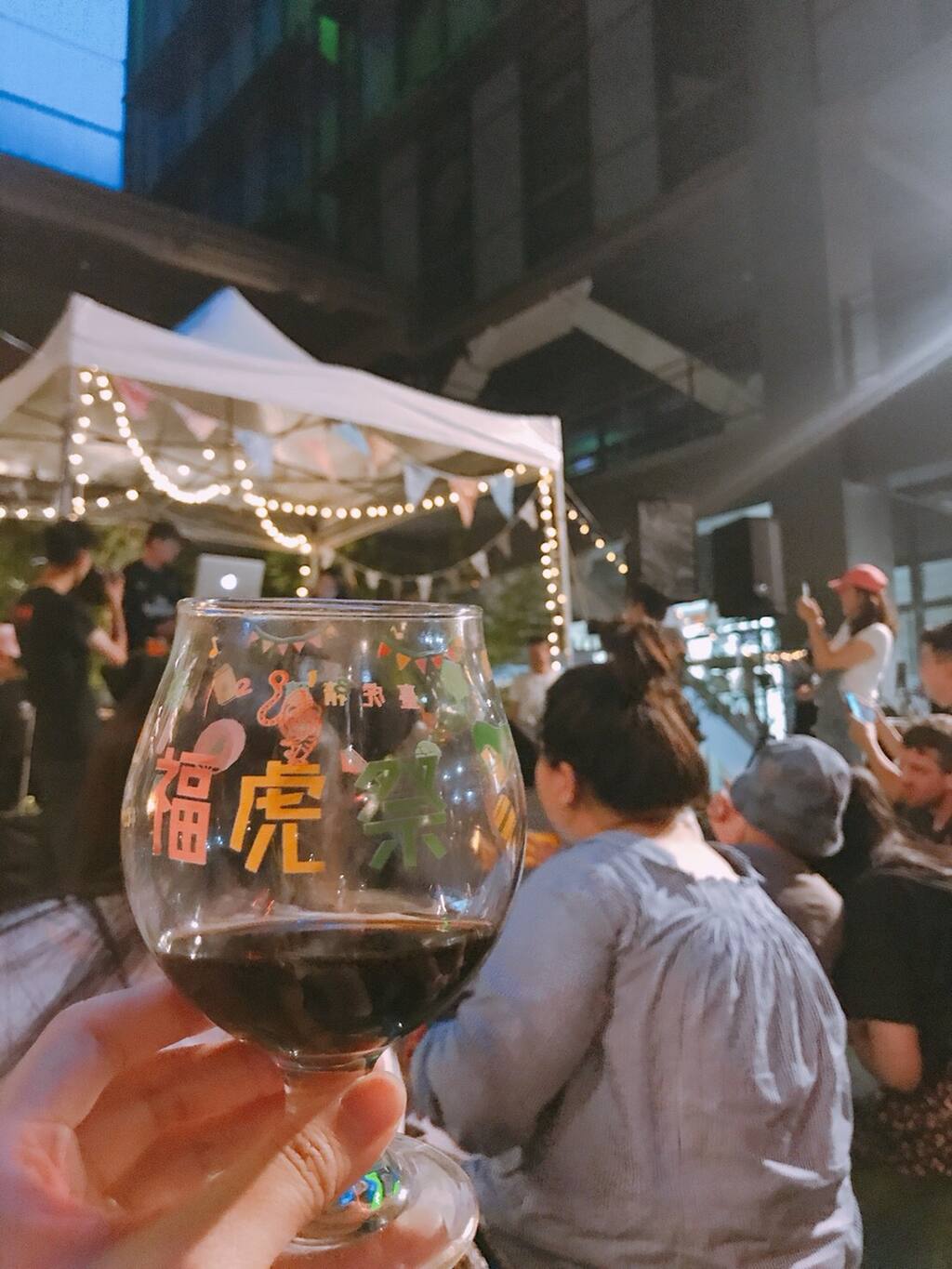 啤酒花花世界 福虎祭 专属台北酷暑的解热方式 台北旅游攻略 尽在airbnb爱彼迎