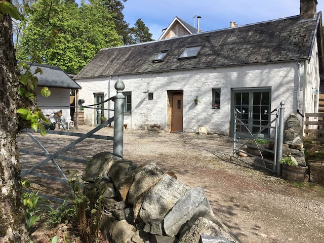 Airbnb Kincraig Holiday Rentals Places To Stay Scotland