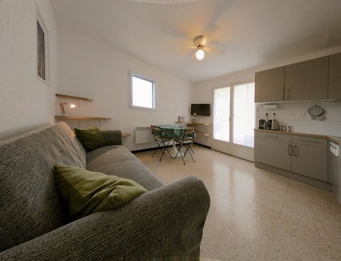 Top Airbnb: Small family summer house with large terrace à Banyuls Sur Mer
