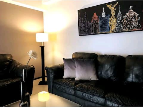Top Airbnb: Exclusive apartment in Polanco 500 Mbps in Granada