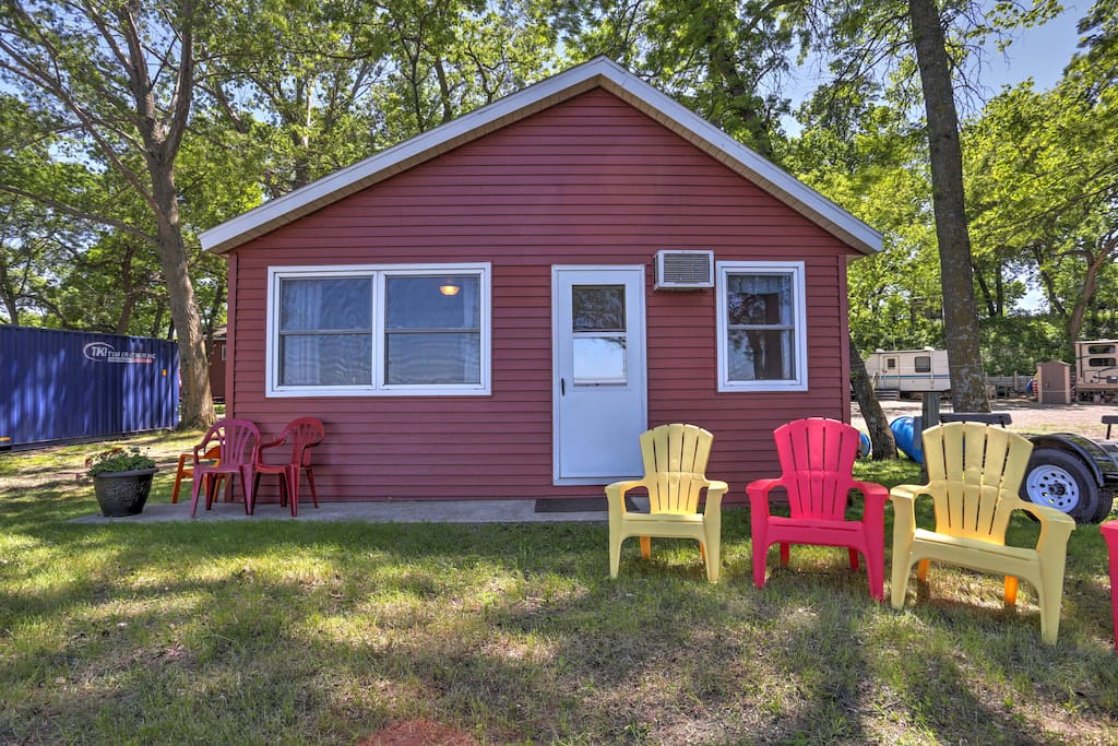 This cozy, 3-bedroom, 1-bathroom vacation rental cabin has everything you need for an ideal Minnesota getaway.