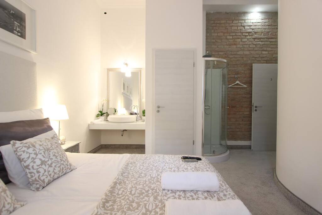 the whole room
