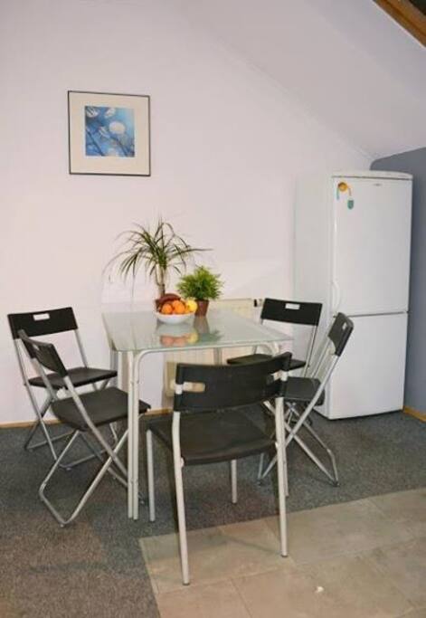 table kitchen
