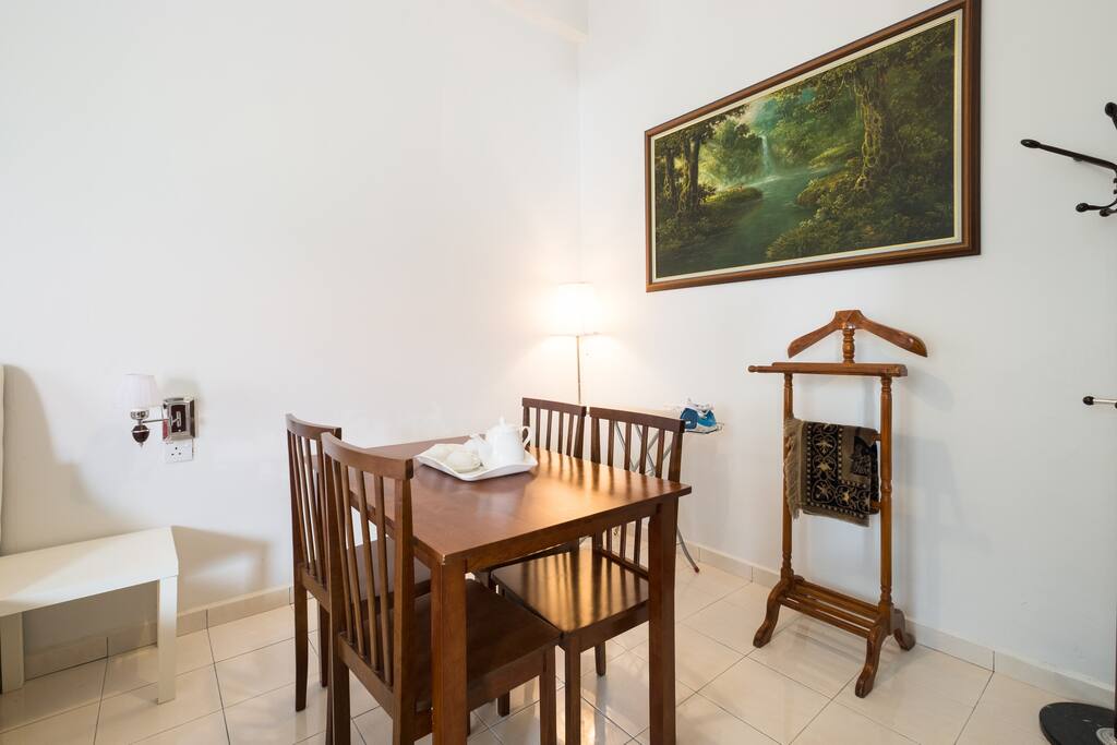 Dining set in the apartment.