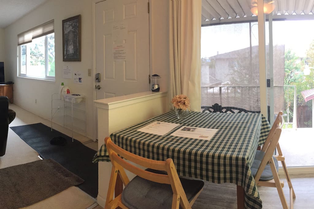 Bright eat-in kitchen